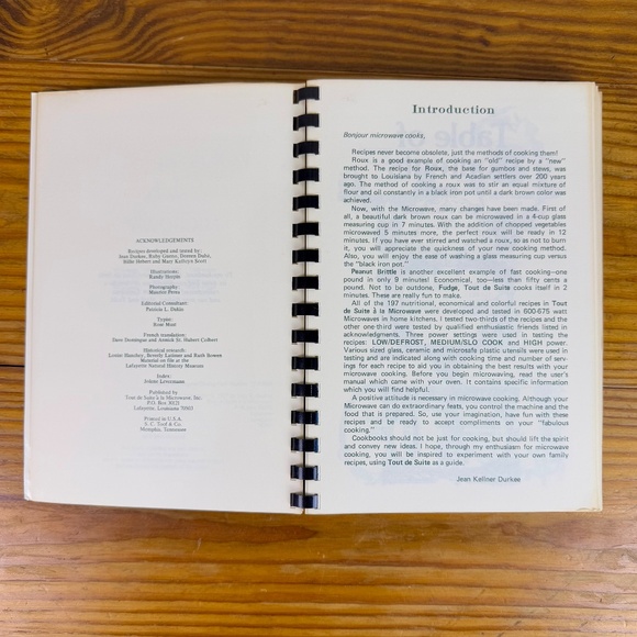 Vintage “Tout de Suite à la Microwave” Cookbook | French Acadian Creole Recipes - Picture 6 of 11